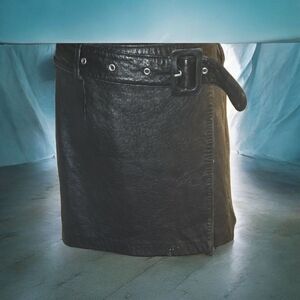 Elegant Black Leather Mini Skirt